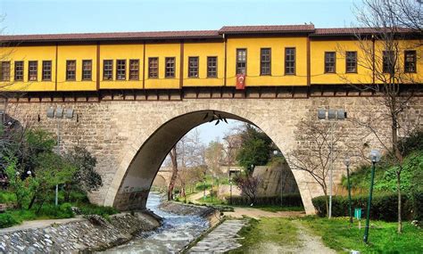 B­u­r­s­a­ ­I­r­g­a­n­d­ı­ ­K­ö­p­r­ü­s­ü­:­ ­T­a­r­i­h­i­ ­Ç­a­r­ş­ı­ ­K­ö­p­r­ü­s­ü­n­d­e­ ­Z­a­m­a­n­ ­Y­o­l­c­u­l­u­ğ­u­